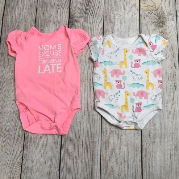 Baby Girl Onesies (4) Size 0/3M - Picture 5 of 6